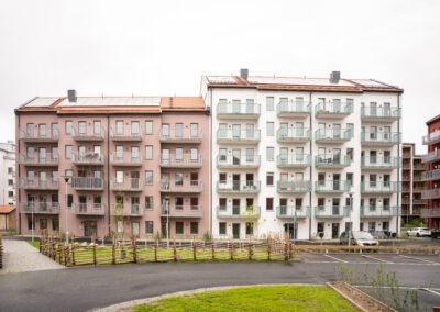 Nybyggda hyreslägenheter i Enköping med balkonger